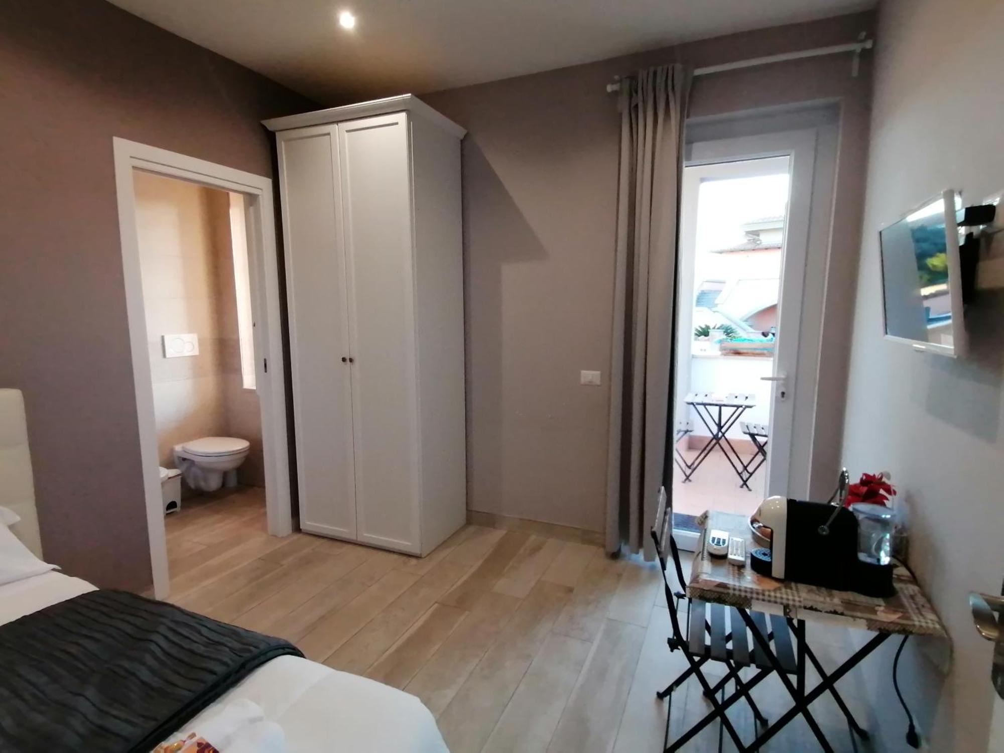 B&B Purple Italy Fiumicino Room photo